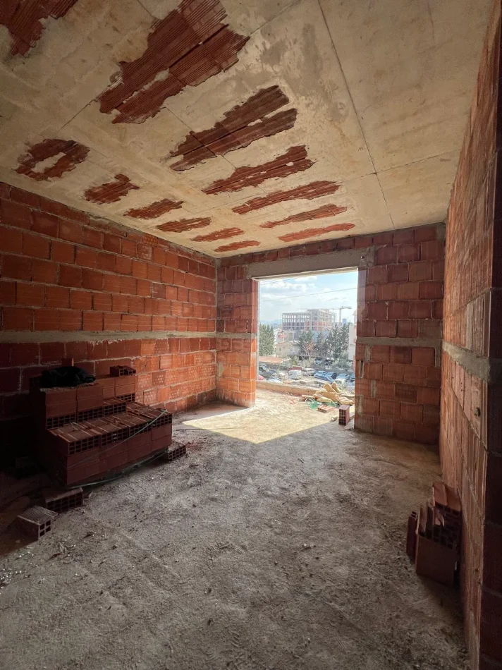 Tirane, shitet apartament 1+1 Kati 3, 96.565 € 