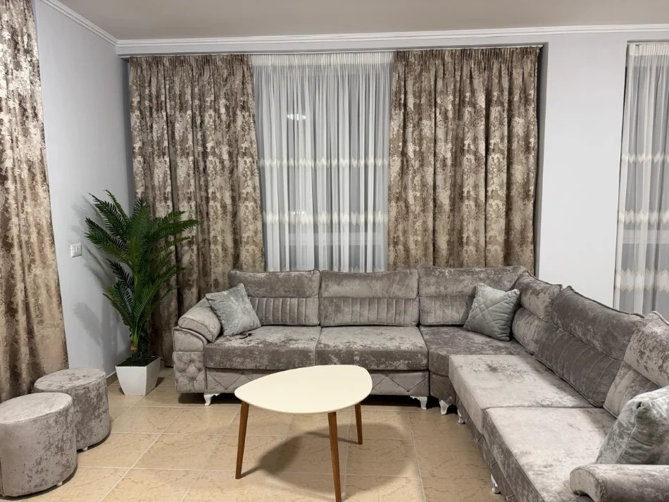Tirane, jepet me qera apartament 2+1 Kati 3, 100 m² 800 € (REZIDENCA AVID)