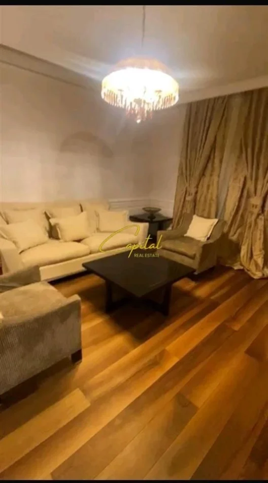Tirane, jepet me qera apartament 1+1 Kati 2, 75 m² 700 € (PAZARI I RI)