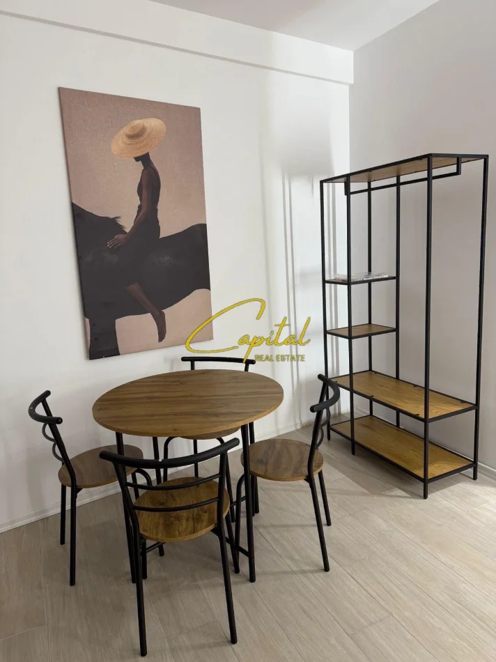 Tirane, jepet me qera apartament 1+1 Kati 6, 40 m² 400 € (5 MAJI)