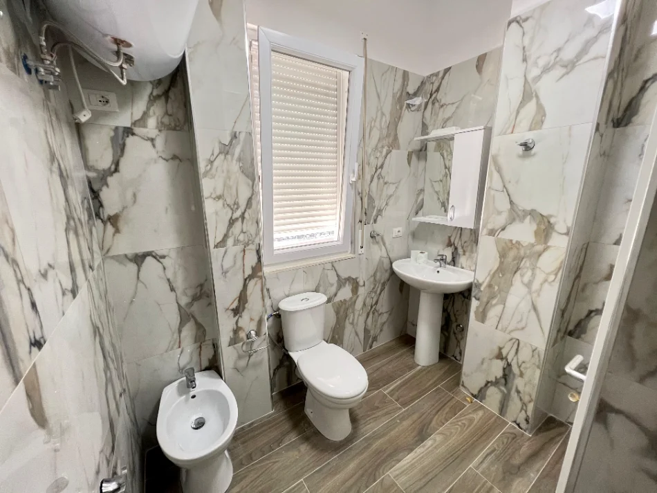 Tirane, jepet me qera 2+1 ,🛣️ Rruga e "Dibres" ✨