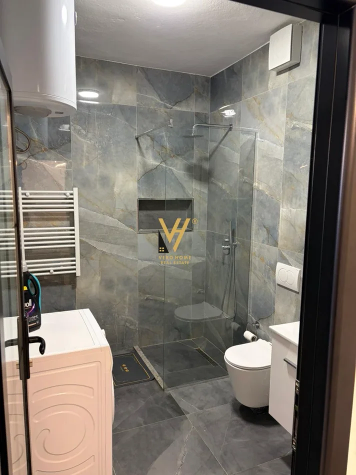 Tirane, jepet me qera apartament 1+1+Ballkon Kati 2, 75 m² 670 € (RRUGA FORTUZI)