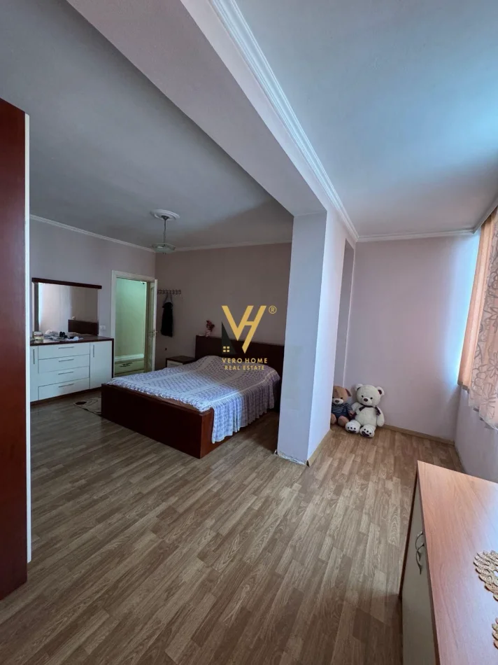 Tirane, shitet apartament 3+1+Ballkon Kati 6, 161 m² 242.000 € (ASTIR)