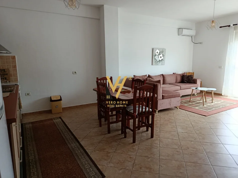 Tirane, jepet me qera apartament 1+1+Ballkon Kati 3, 77 m² 520 € (RRUGA RIZA CEROVA)