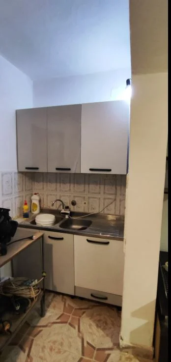 Jepet Hyrje 2+1 ne Laprake afer Spitalit Ushtarak, 400 Euro