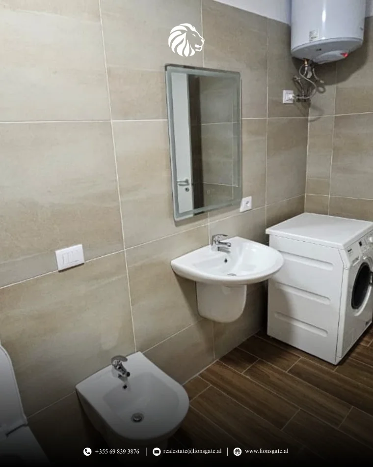 Tirane, jap me qera apartament 2+1 , 136 m² 700 € 