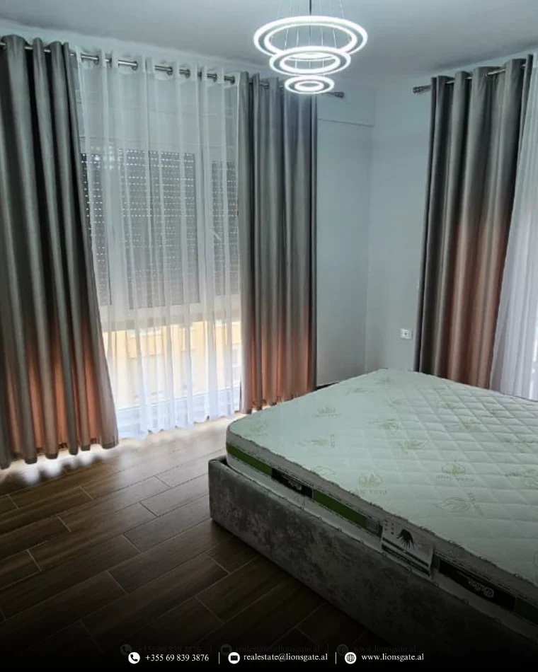 Tirane, jap me qera apartament 2+1 , 136 m² 700 € 