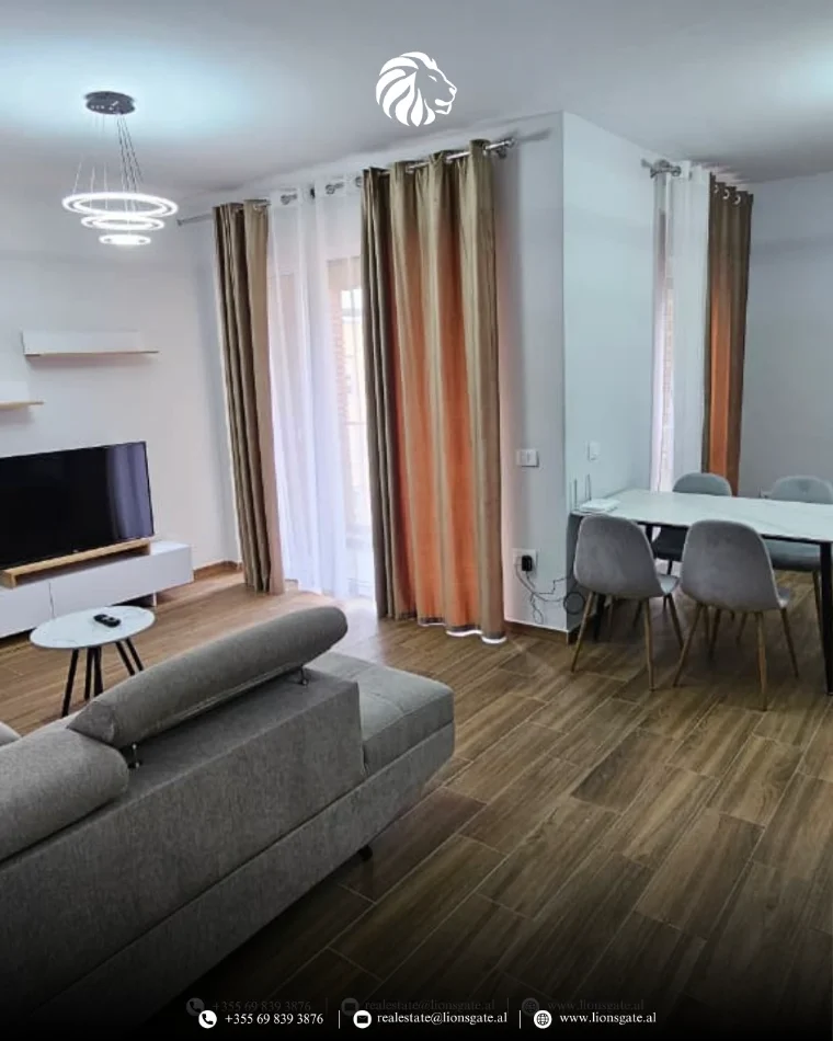 Tirane, jap me qera apartament 2+1 , 136 m² 700 € 