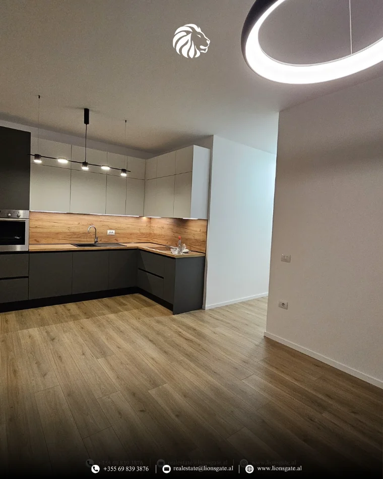 Tirane, jap me qera apartament 2+1 , 110 m² 600 € 