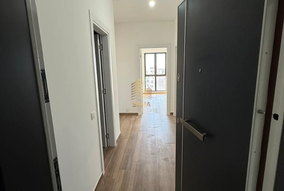 Tirane, jepet me qera ambjent biznesi Kati 9, 81 m² 550 € (Rruga e Dibres, Kompleksi Arlis)