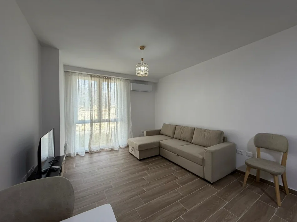 Tirane, jepet me qera apartament 2+1 Kati 2, (5 MAJI)