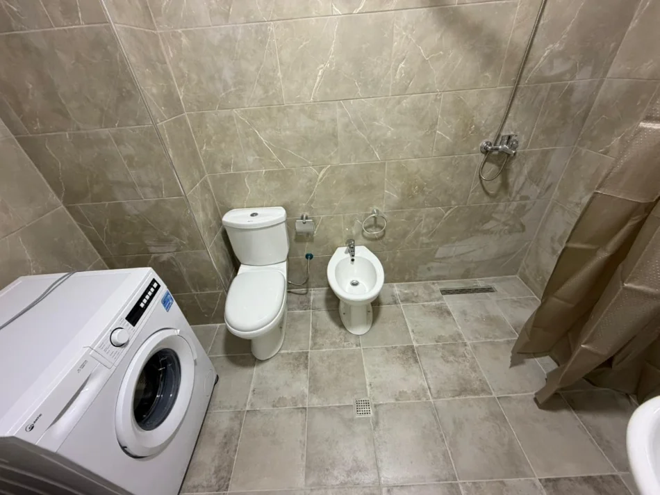 Tirane, jepet me qera apartament 2+1 Kati 2, (5 MAJI)