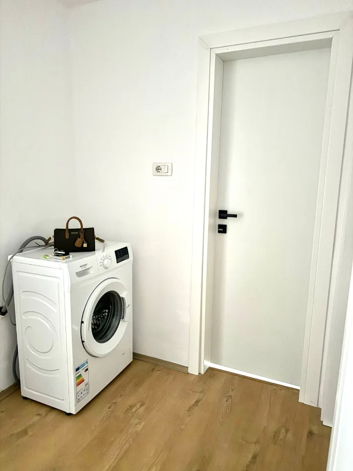 Tirane, jepet me qera apartament 1+1 Kati 2, 70 m² 450 € 