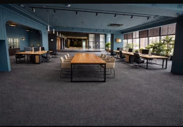 Tirane, jepet me qera ambjent biznesi Kati 8, 1.000 m² 10.000 € (Bedri Karapici,perball me Amerikan 3,pallatet Golden Park)