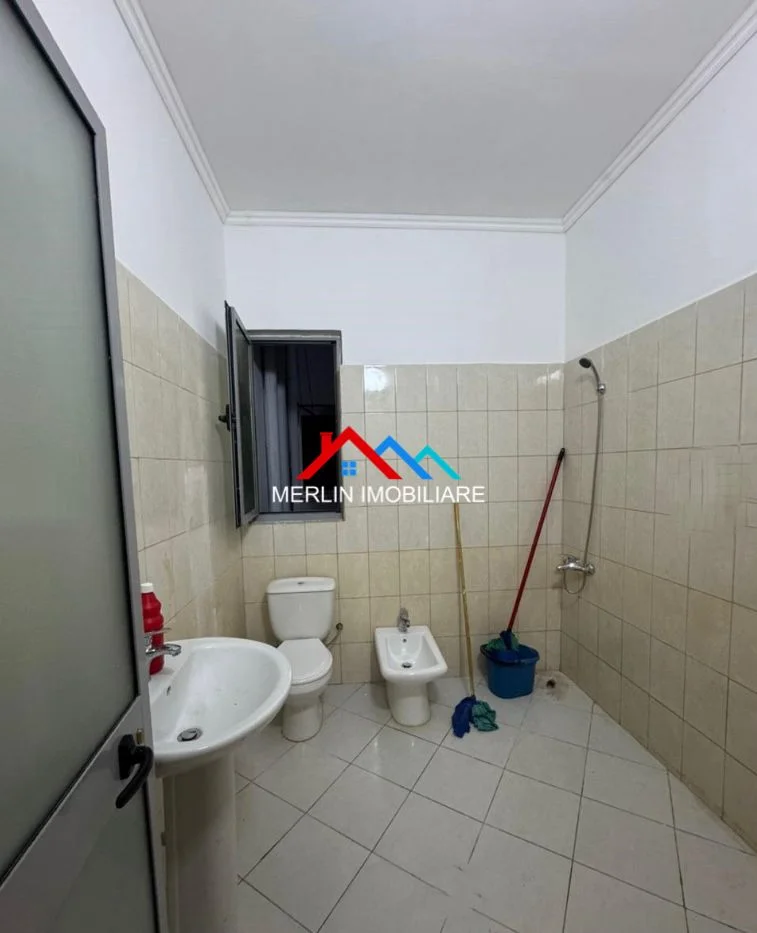Tirane, shitet apartament 2+1+Ballkon Kati 6, 128.000 m² 135.000 € (RRUGA MUHAMED DELIU,FRESK)