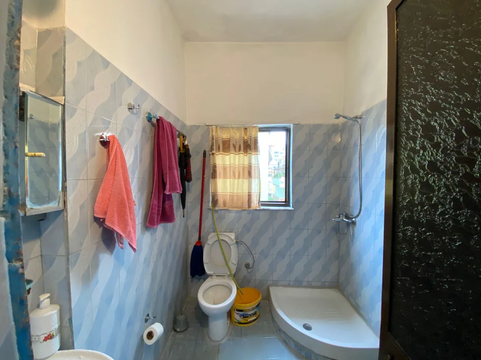 Tirane, shitet apartament 3+1 Kati 5, 94 m² 220.000 € (Myslym Shyri)