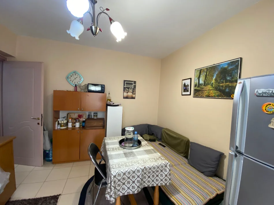 Tirane, shitet apartament 3+1 Kati 5, 94 m² 220.000 € (Myslym Shyri)