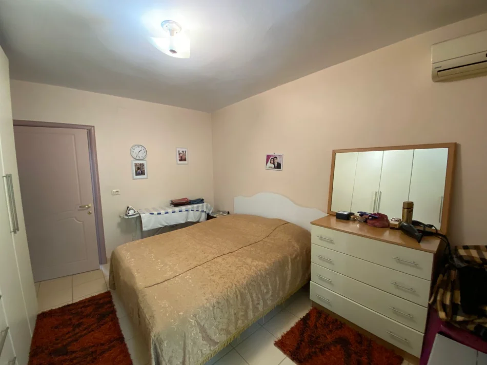 Tirane, shitet apartament 3+1 Kati 5, 94 m² 220.000 € (Myslym Shyri)