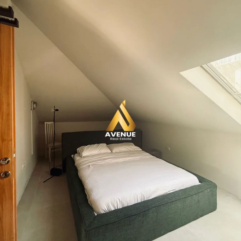 Tirane, jepet me qera 2+1 Kati 2, 180 m² 1.100 € (porta e gjelber)