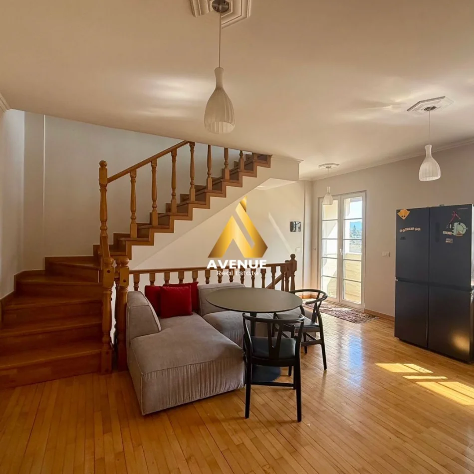 Tirane, jepet me qera 2+1 Kati 2, 180 m² 1.100 € (porta e gjelber)