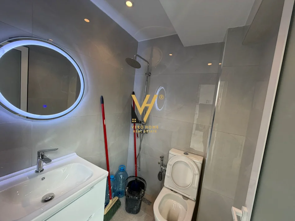 Tirane, shitet garsonier Kati 3, 30 m² 92.000 € (RRUGA FERIT XHAJKO)