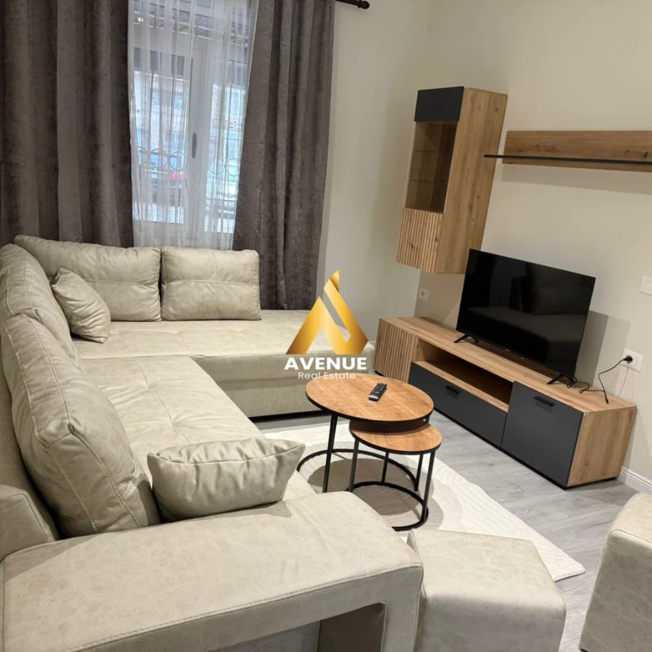 Tirane, jepet me qera apartament 2+1 Kati 0, 80 m² 850 € (rruga vaso pasha)