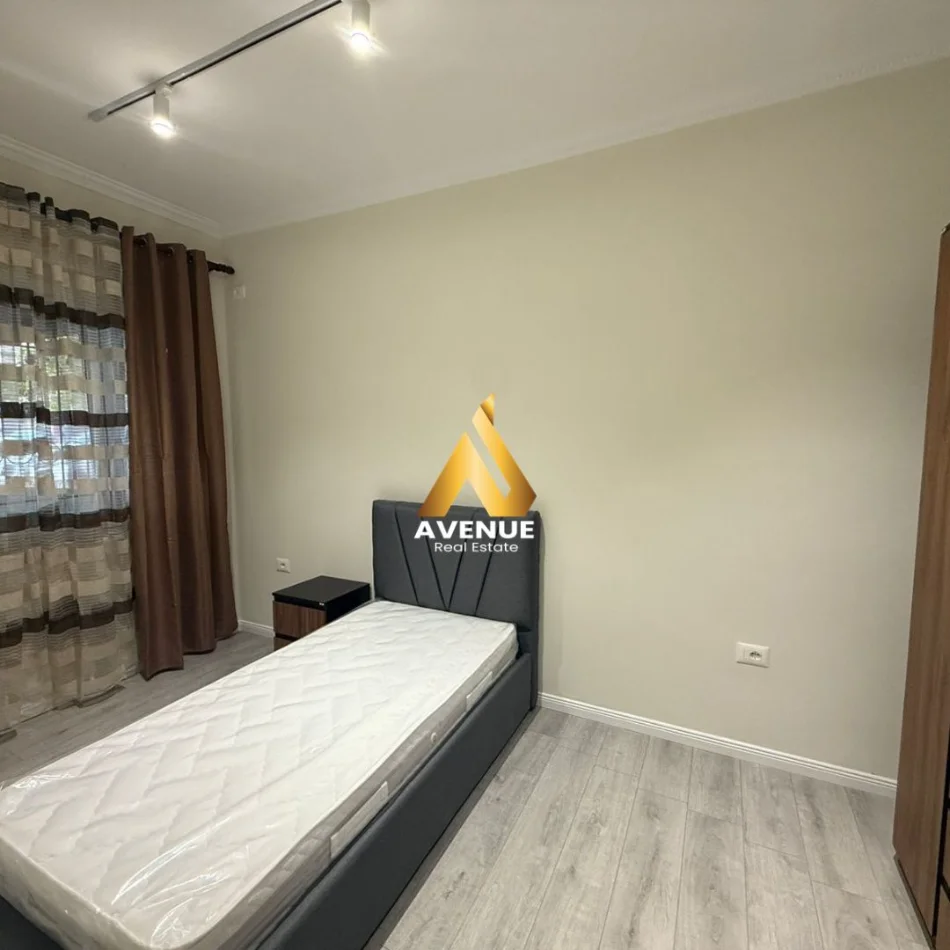 Tirane, jepet me qera apartament 2+1 Kati 0, 80 m² 850 € (rruga vaso pasha)