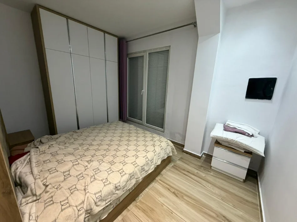 Tirane, shitet apartament 1+1 Kati 1, 33 m² 80.000 € 
