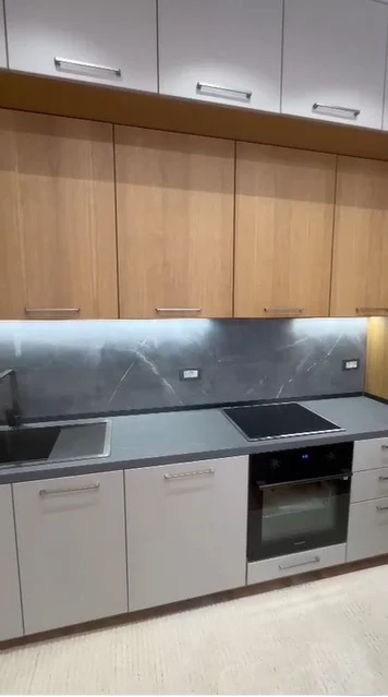 Tirane, jepet me qera apartament 1+1+Aneks+Ballkon Kati 5, 72 m² 1.000 € (Rruga Kavajes)