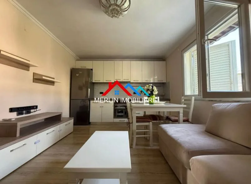 Tirane, shitet apartament 2+1+Ballkon Kati 1, 90 m² 169.000 € (RRUGA KONGRESI I MANASTIRIT,SHKOLLA E BASHKUAR.)