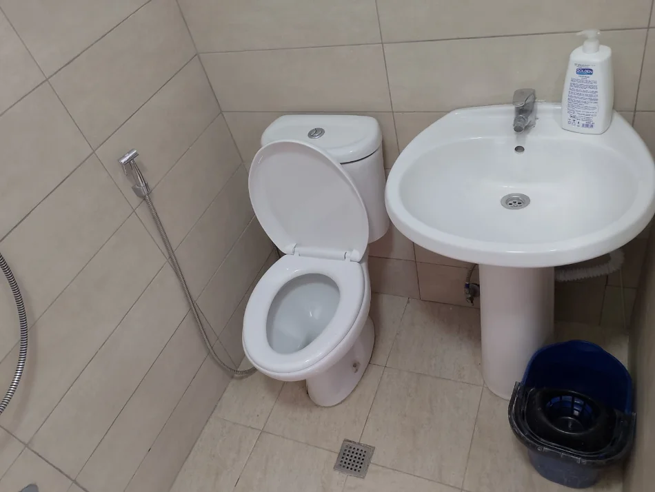 Tirane, jepet me qera shtepi 1+1 Kati 1, 70 m² 350 € 
