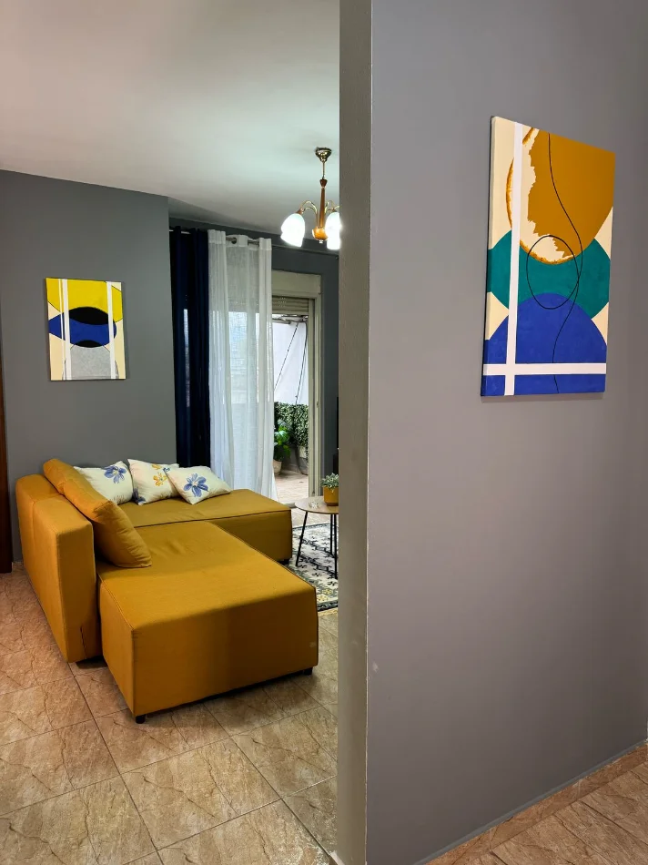 Tirane, jepet me qera apartament 2+1 Kati 3, 70 m² 650 € (SAMI FRASHERI)