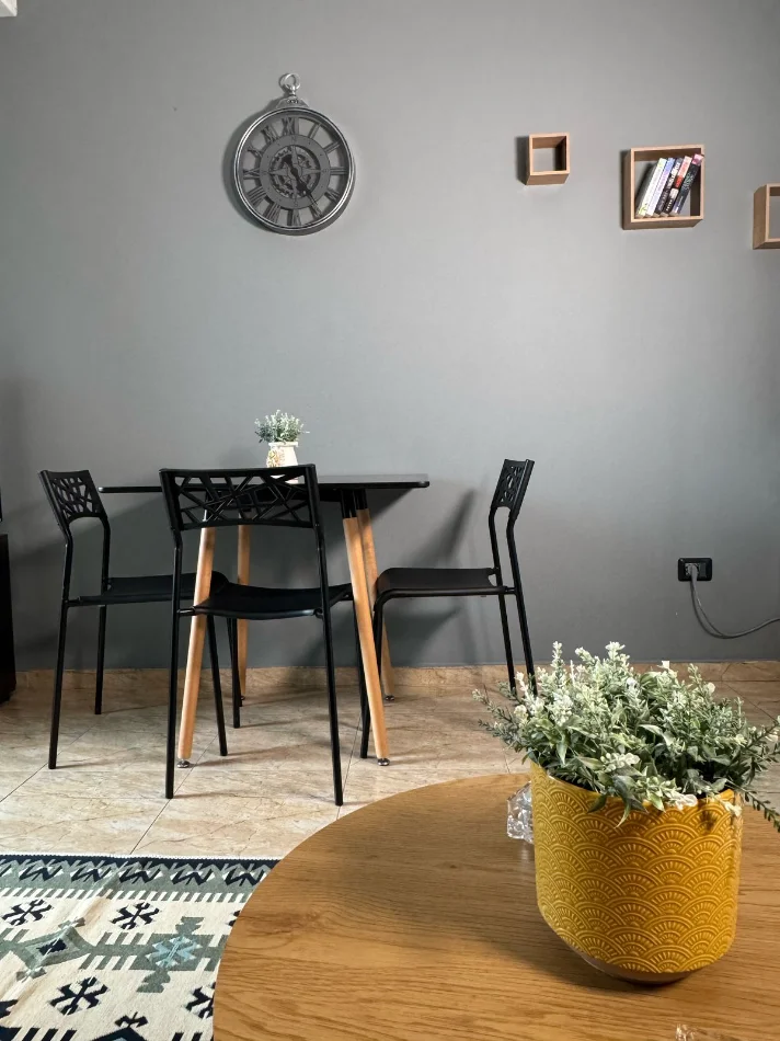Tirane, jepet me qera apartament 2+1 Kati 3, 70 m² 650 € (SAMI FRASHERI)