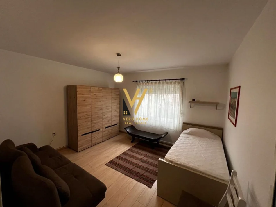 Tirane, jepet me qera apartament 2+1+Ballkon Kati 4, 110 m² 870 € (KOMUNA E PARISIT)