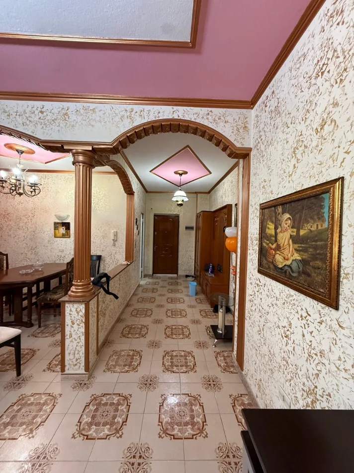 Shitet apartament 2+1+Ballkon, Kati 3, 133 m² me cmim 265.000 €  ne Selite