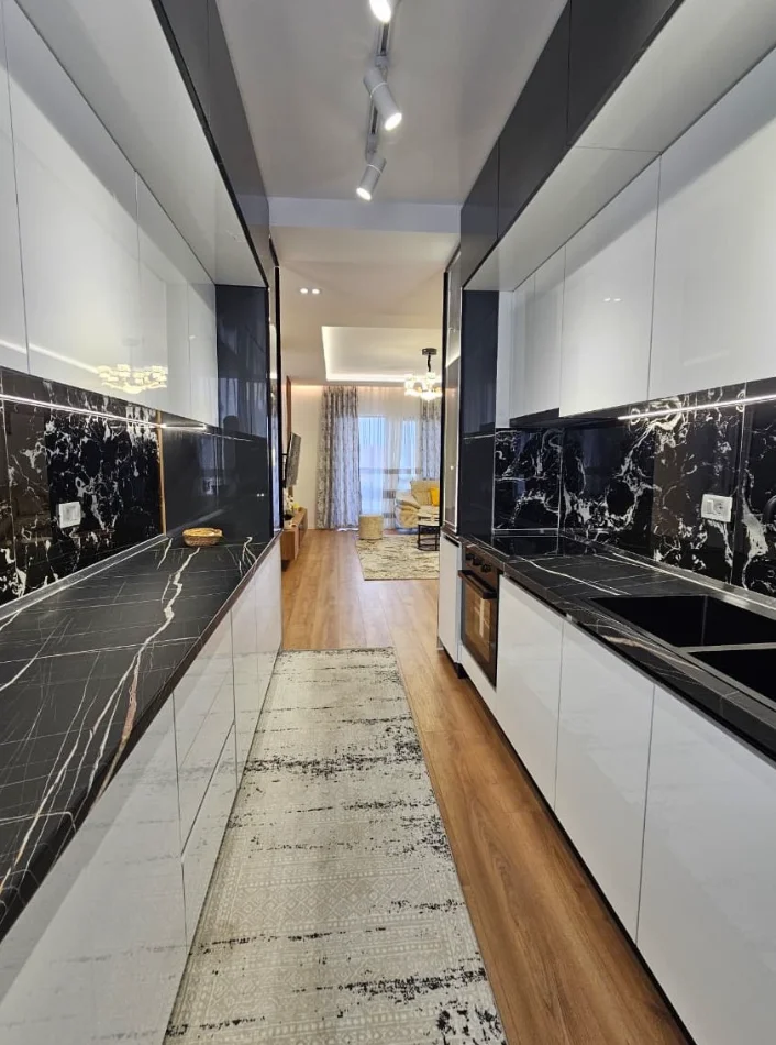 Tirane, shitet apartament 2+1+Aneks+Ballkon Kati 7, 118 m² 265.000 € (Pallati me Shigjeta)