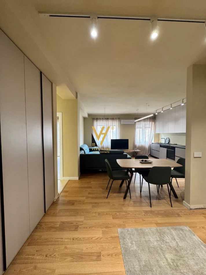 Tirane, jepet me qera apartament 2+1+Ballkon Kati 1, 100 m² 1.050 € (RRUGA E DURRESIT)