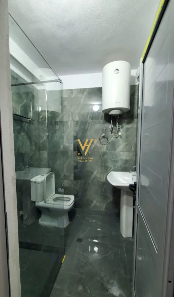 Tirane, jepet me qera apartament 1+1+Ballkon Kati 1, 75 m² 550 € (DON BOSKO)