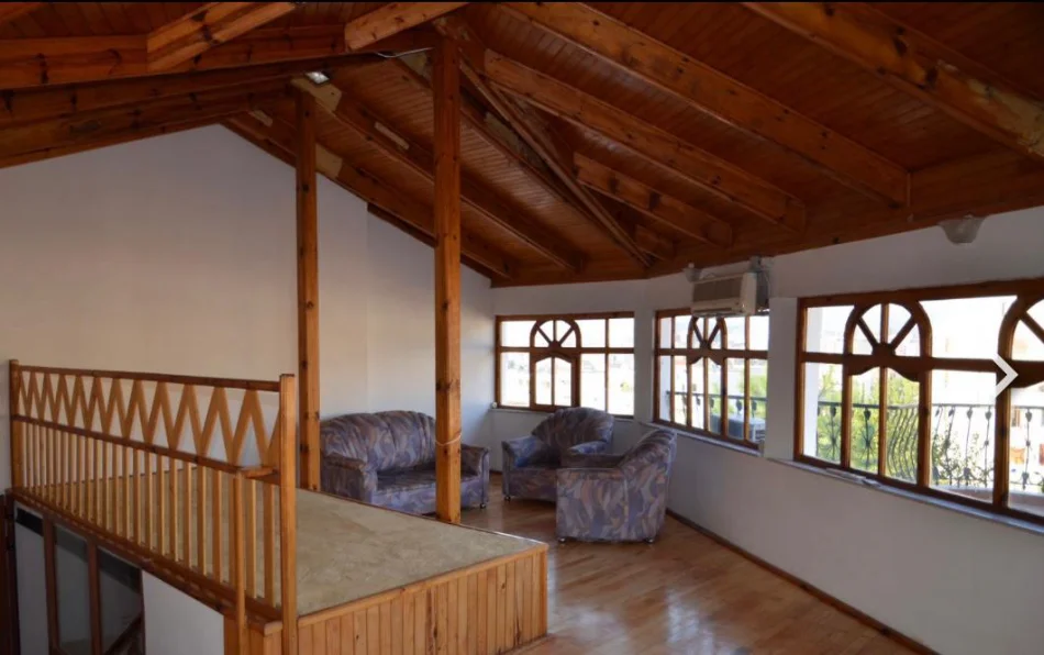 Tirane, jepet me qera Vile 4 Katshe Kati 3, 450 m² 1.500 € (ALI DEMI)