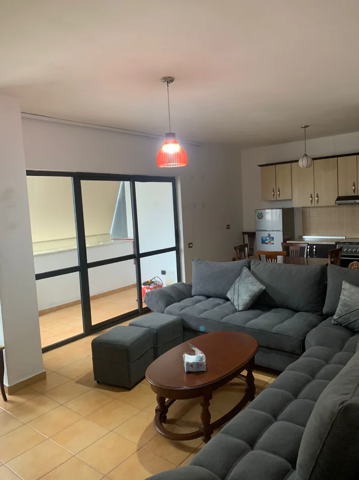 Tirane, jepet me qera apartament 2+1 Kati 8, 80 m² 600 € 