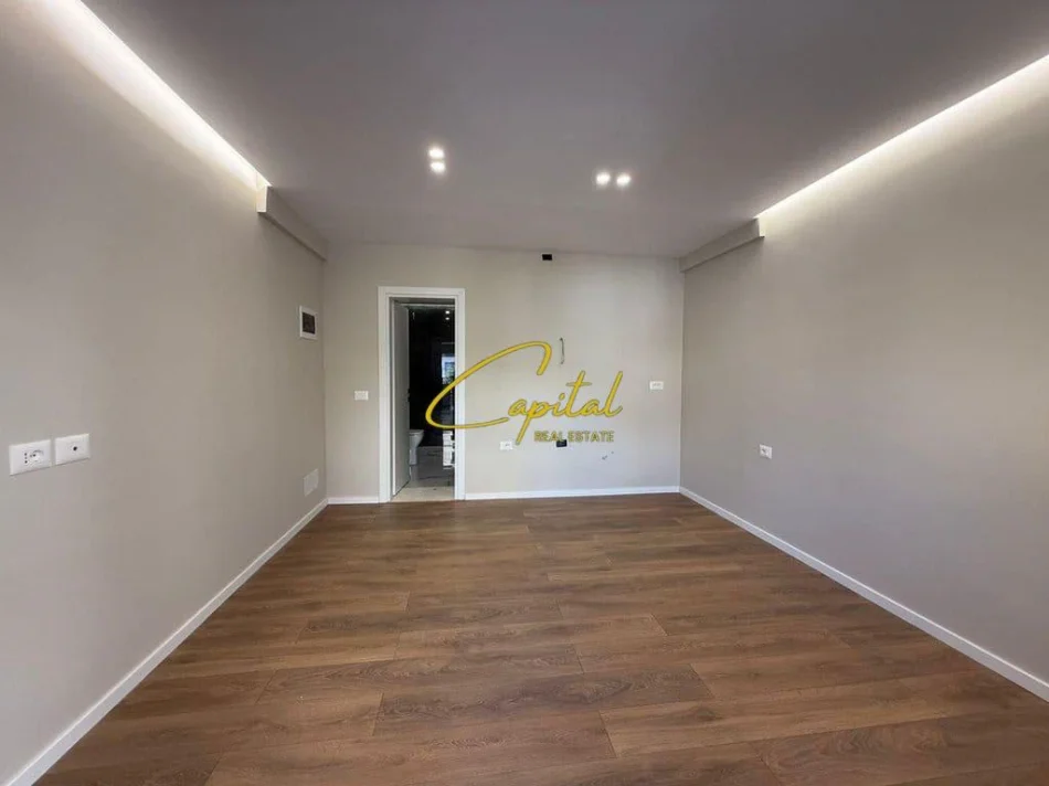 Tirane, jepet me qera ambjent biznesi Kati 0, 30 m² 400 € (RRUGA E ELBASANIT)