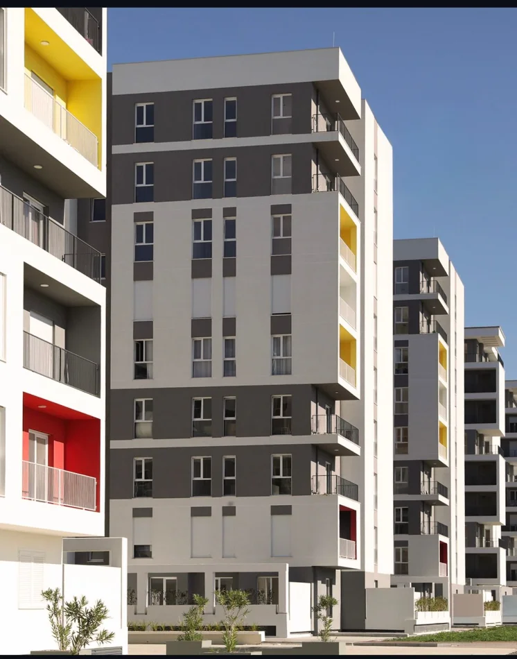 Tirane, shitet apartament 2+1+Ballkon Kati 7, 104 m² 