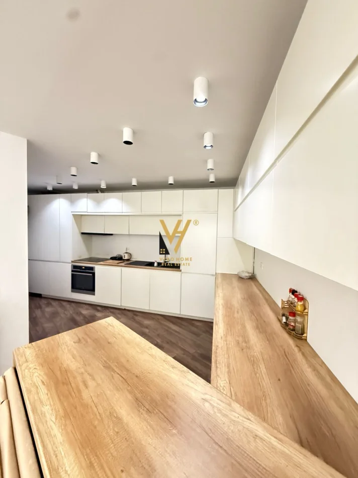 Tirane, jepet me qera apartament 2+1+Ballkon Kati 2, 115 m² 870 € (ISH FUSHA E AVIACIONIT)