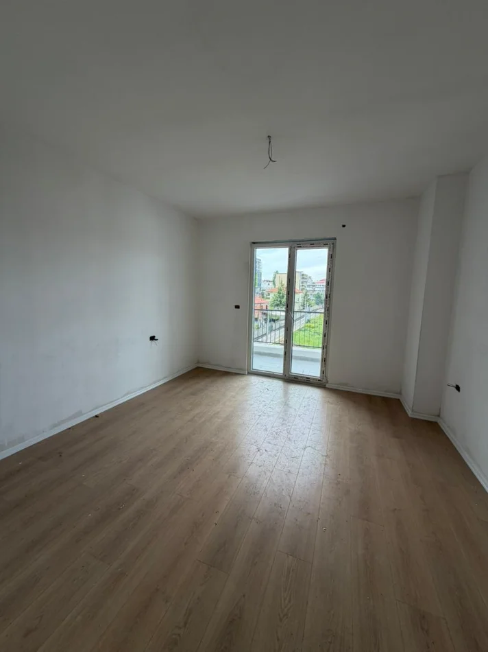 Tirane, shitet apartament 2+1 Kati 5, 101 m² 132.458 € (Paskuqan)