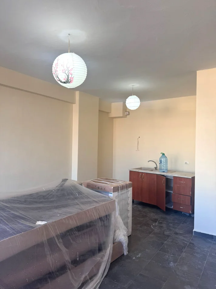 🔥 OKAZION 🔥Shitet garsoniere ne Astir, direkt jepet me qera sapo ta blesh ,,,,73000 Euro