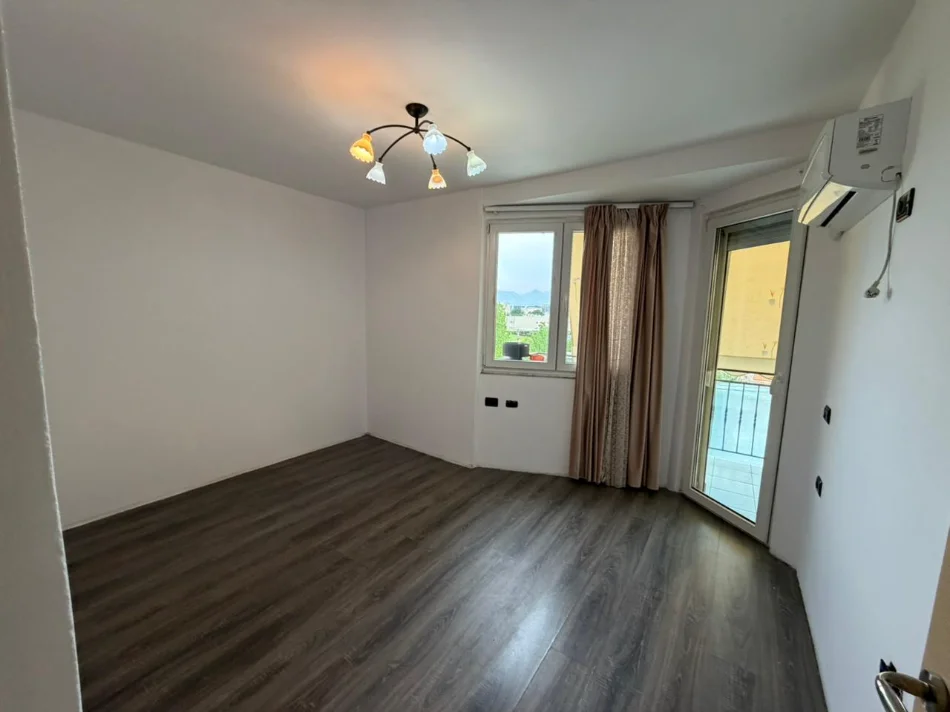 Tirane, shitet apartament 2+1 Kati 6, 90 m² 189.000 € (ish fusha e aviacionit)
