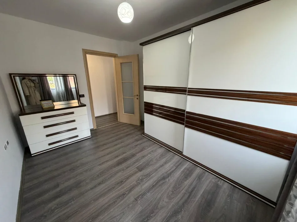 Tirane, shitet apartament 2+1 Kati 6, 90 m² 189.000 € (ish fusha e aviacionit)