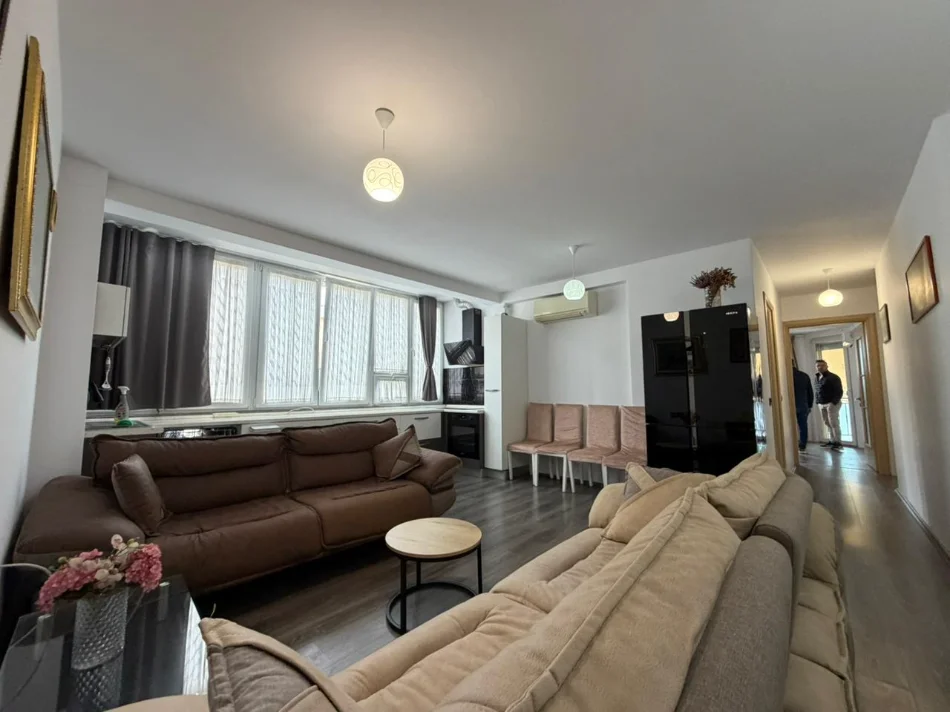 Tirane, shitet apartament 2+1 Kati 6, 90 m² 189.000 € (ish fusha e aviacionit)
