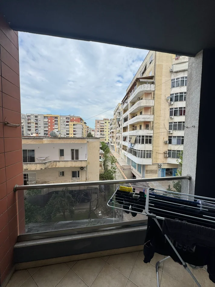 Tirane, jepet me qera apartament 1+1 Kati 2, 70 m² 380 € (Perball Concept Home, Astir)