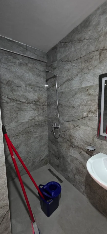 Tirane, jepet me qera apartament 2+1 Kati 2, 70 m² 500 € (Univers City)